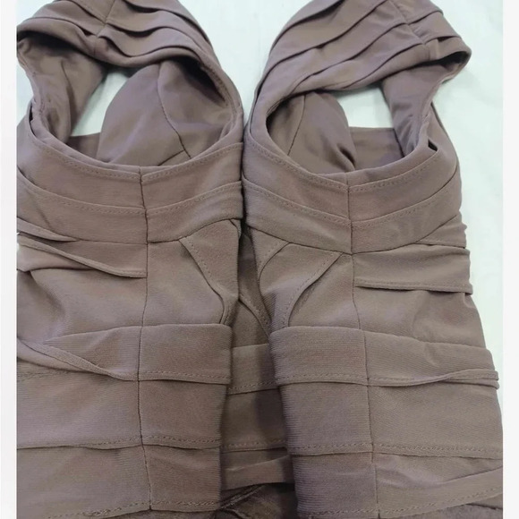 Adrianna Papell Shutter Pleat Ruffle Midi Taupe Sleeveless Dress Size 10 - Picture 10 of 11